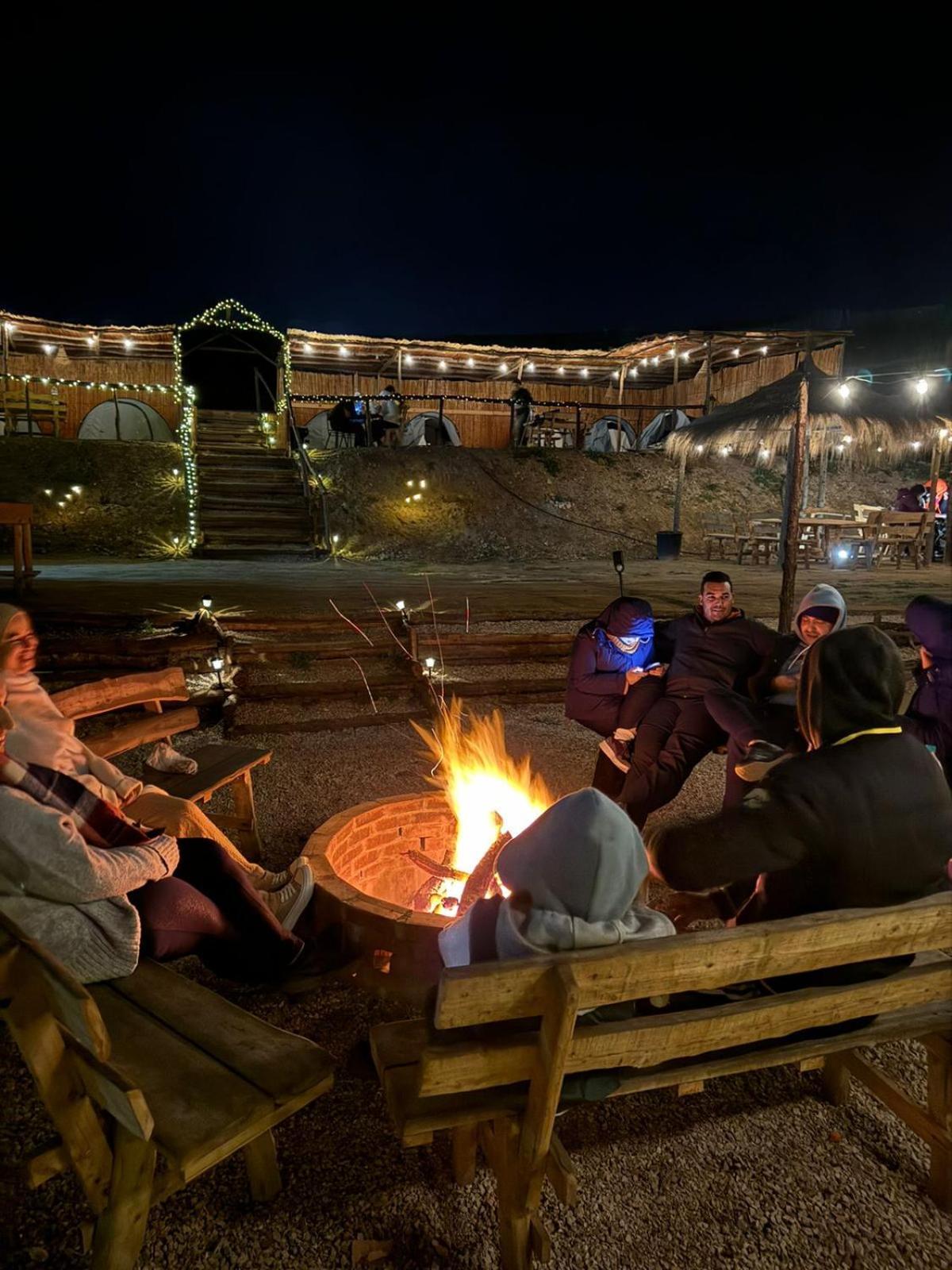 Ghar El Melh Outdoors 호텔 Ra's al Jabal 외부 사진