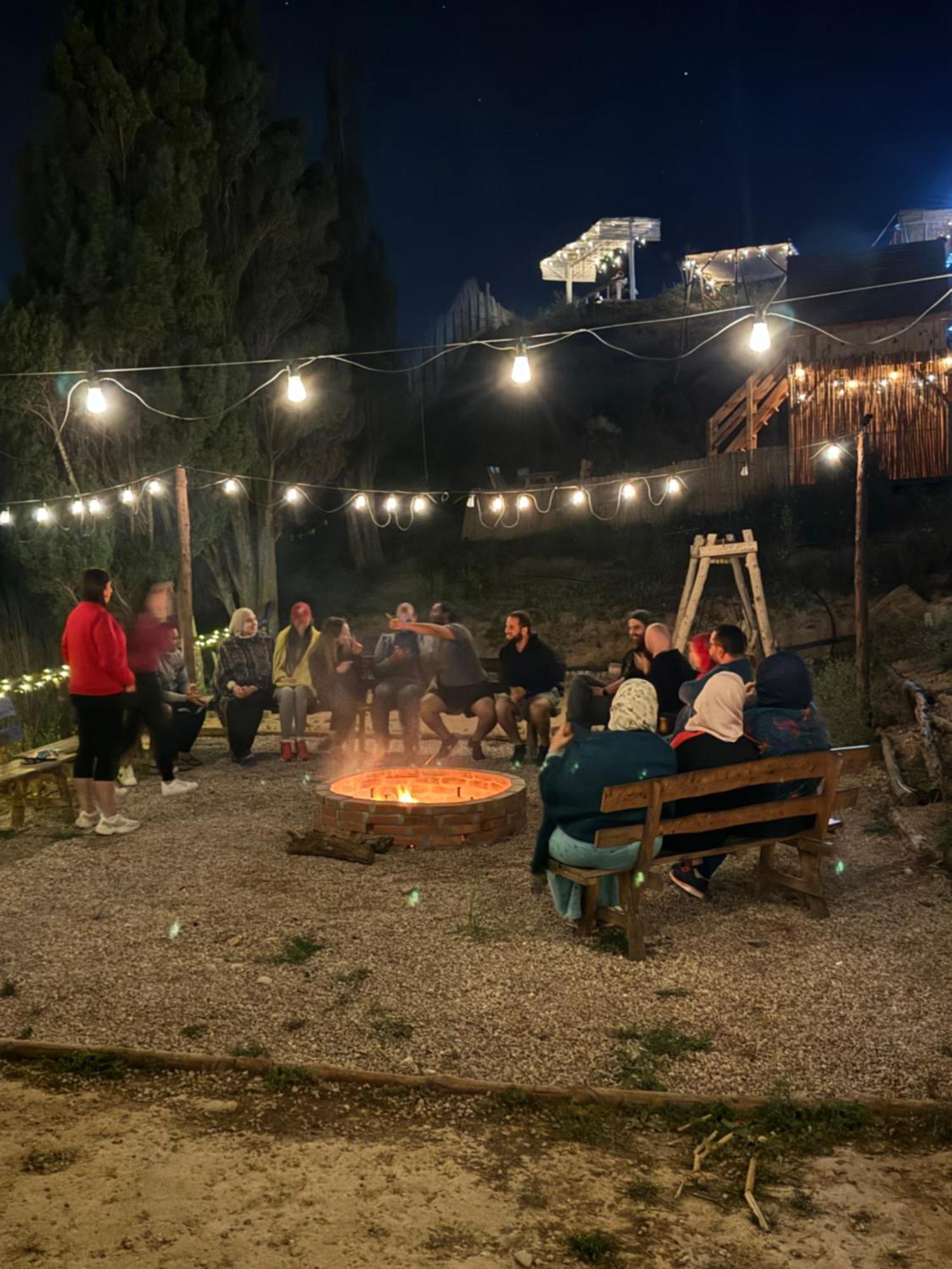 Ghar El Melh Outdoors 호텔 Ra's al Jabal 외부 사진
