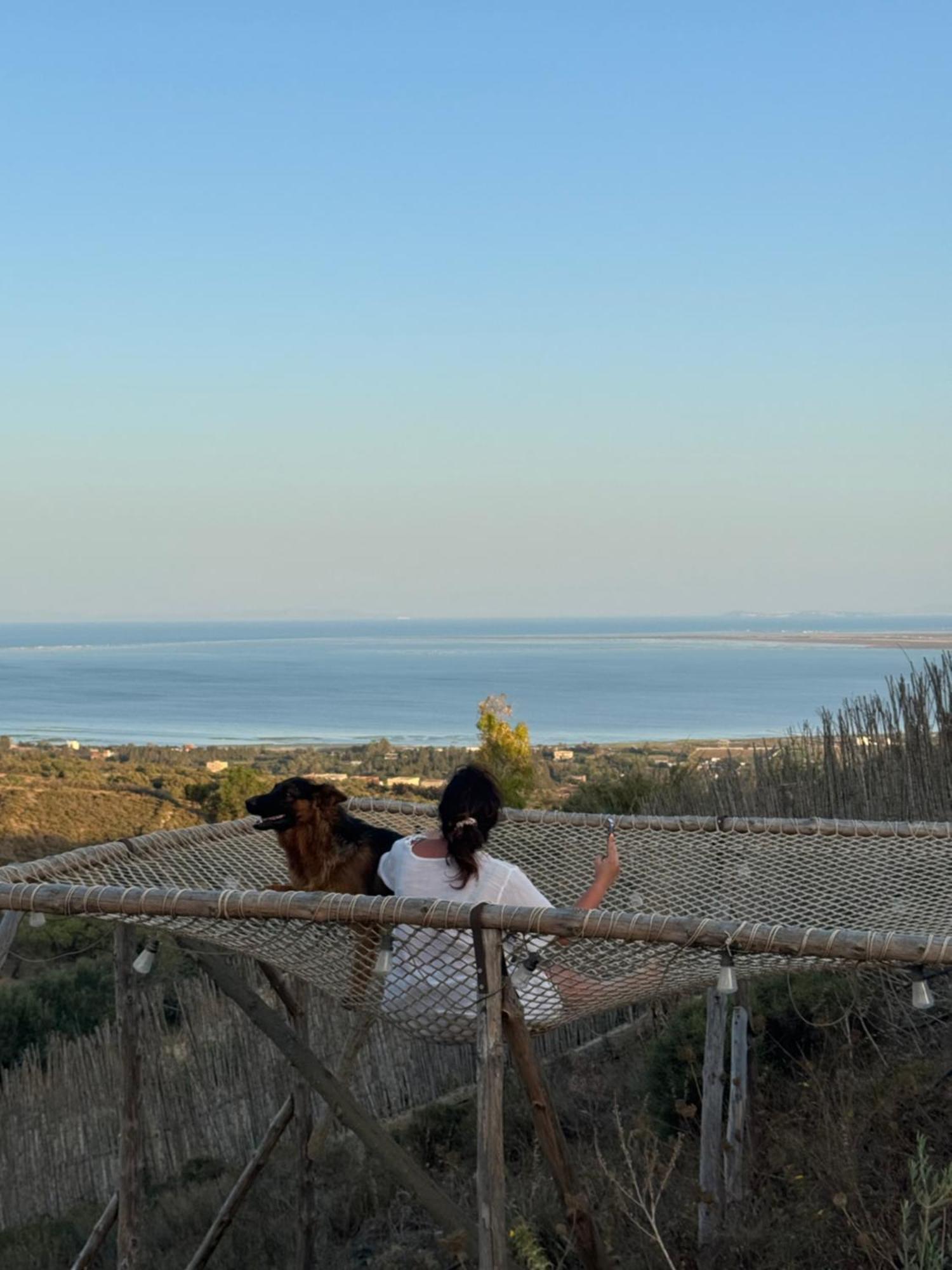 Ghar El Melh Outdoors 호텔 Ra's al Jabal 외부 사진