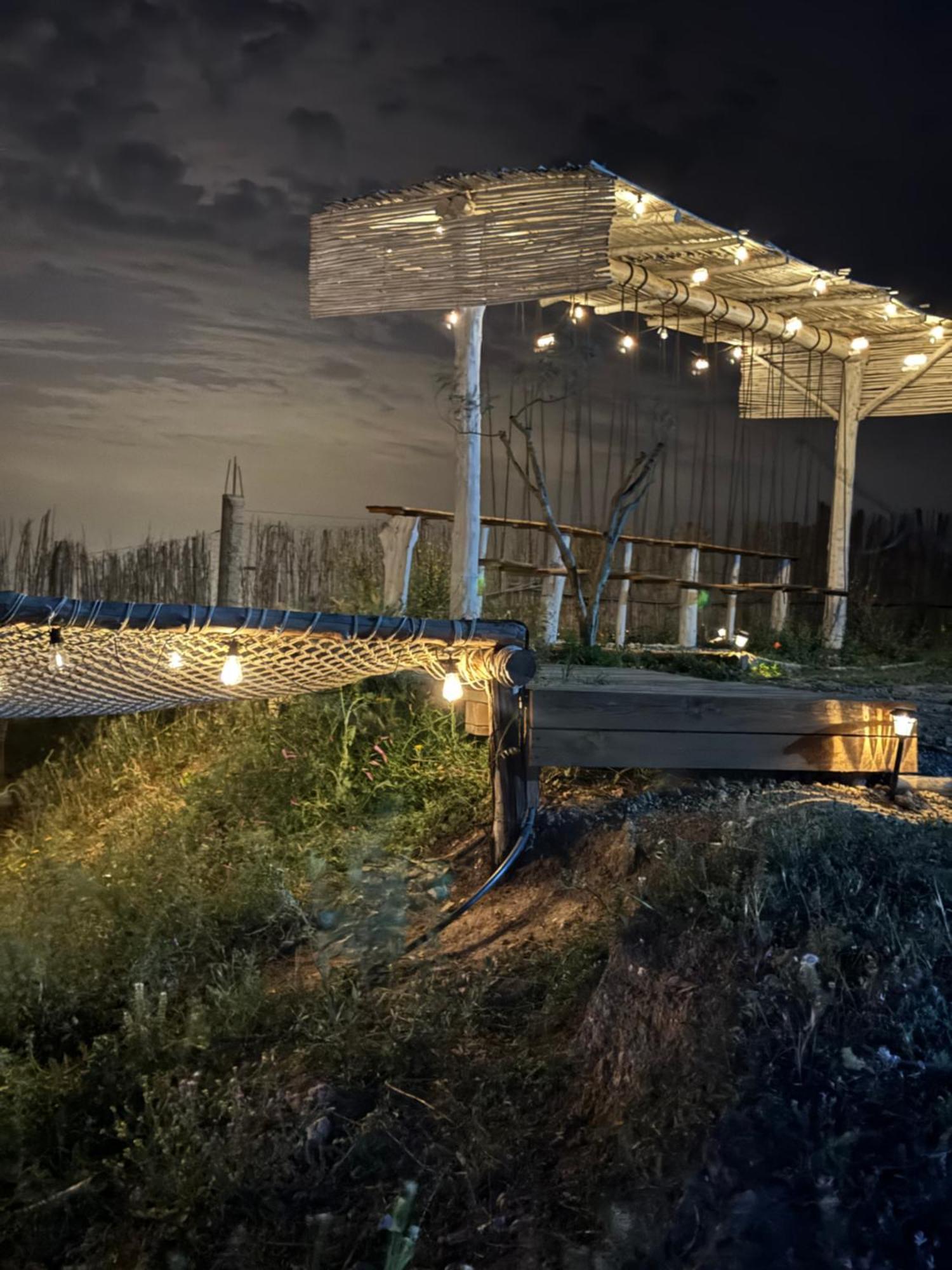 Ghar El Melh Outdoors 호텔 Ra's al Jabal 외부 사진