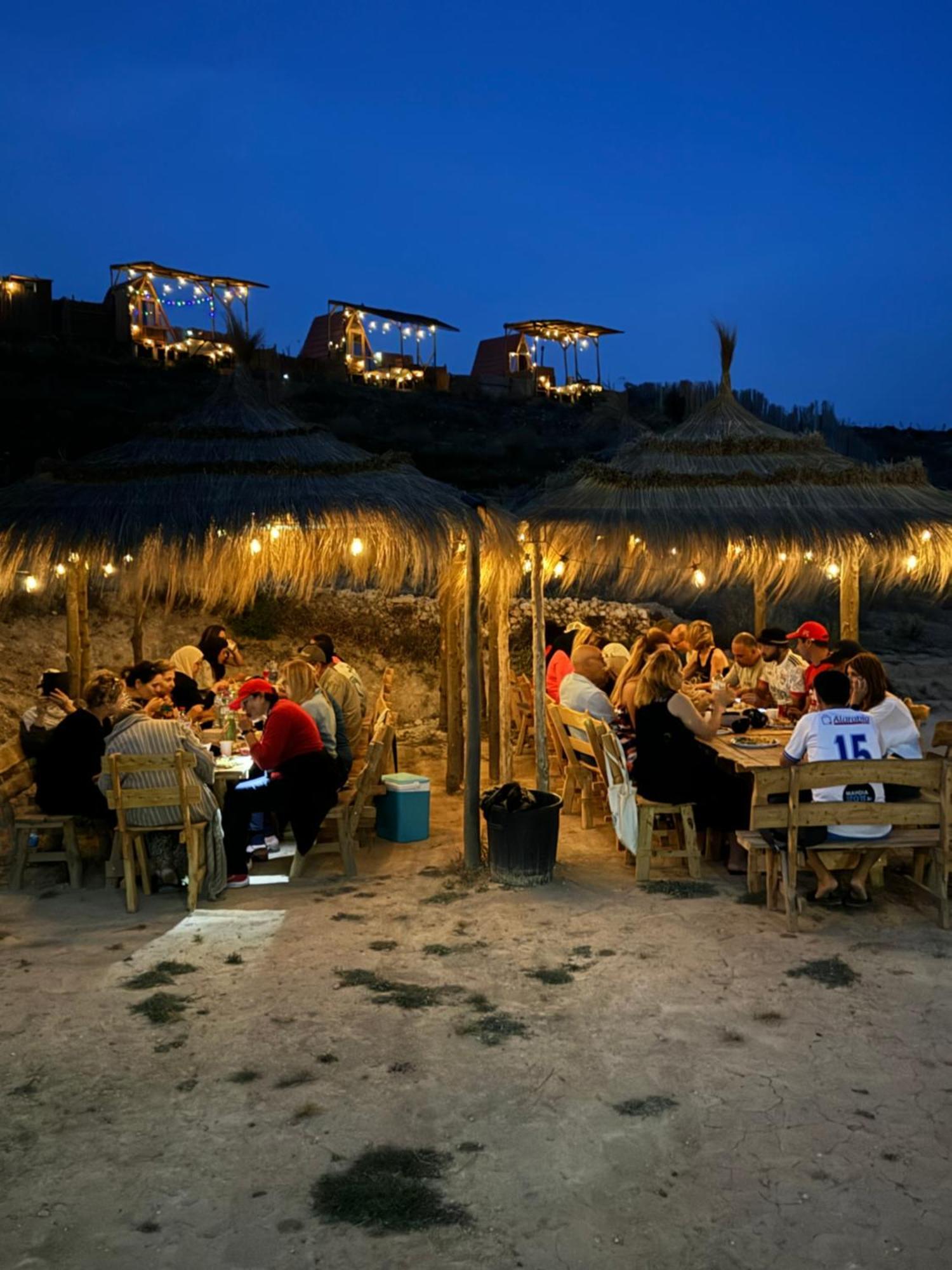 Ghar El Melh Outdoors 호텔 Ra's al Jabal 외부 사진