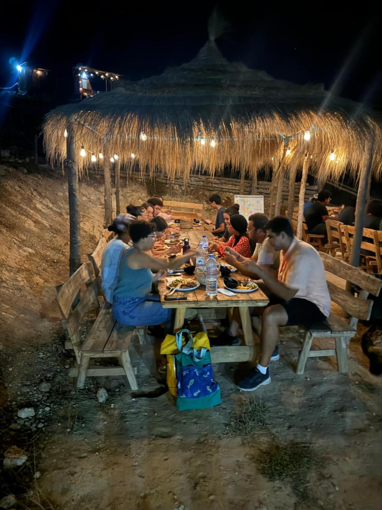 Ghar El Melh Outdoors 호텔 Ra's al Jabal 외부 사진